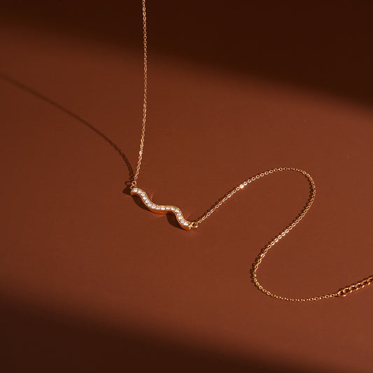 Minimalist Wavy Choker