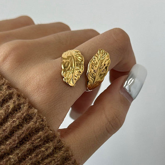 Stainless steel 18k gold-plated leaf-shaped ring