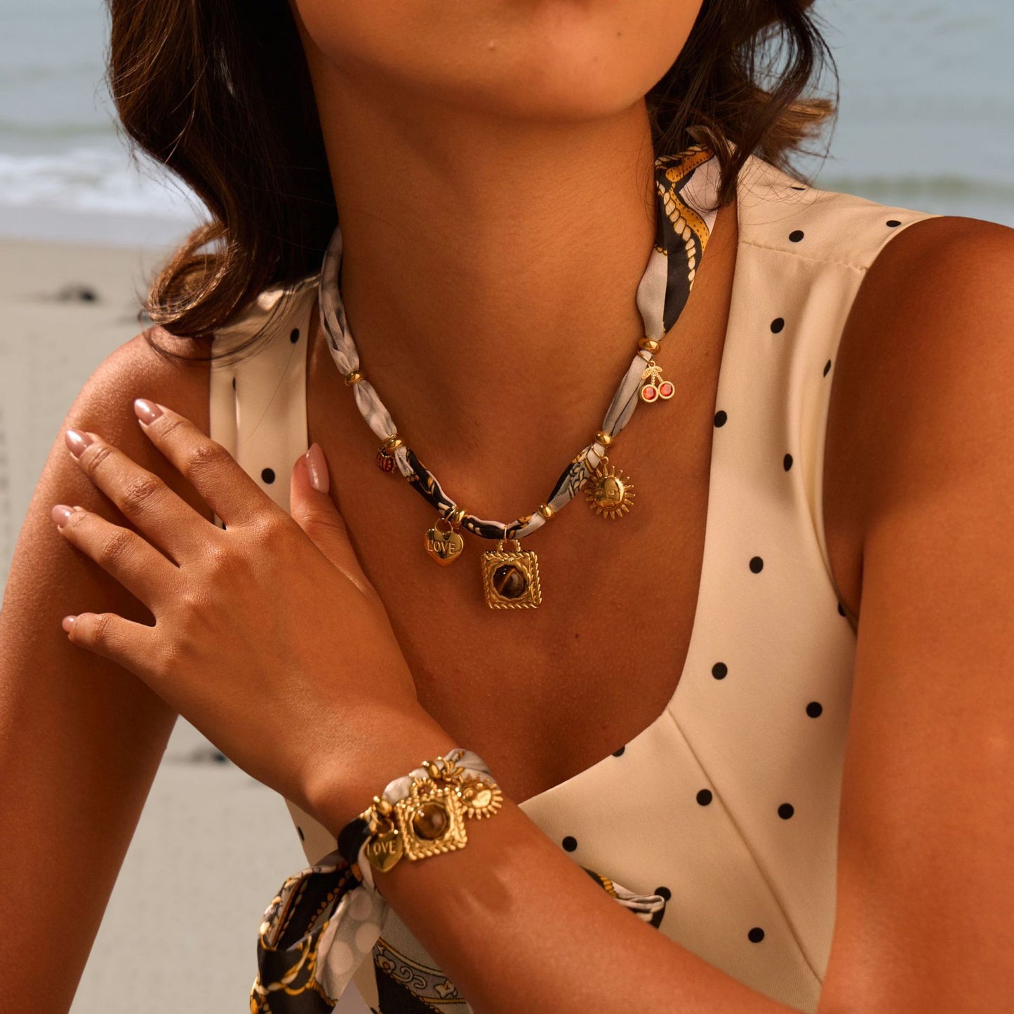 Vintage Scarf Tiger's Eye Pendant Necklace Set