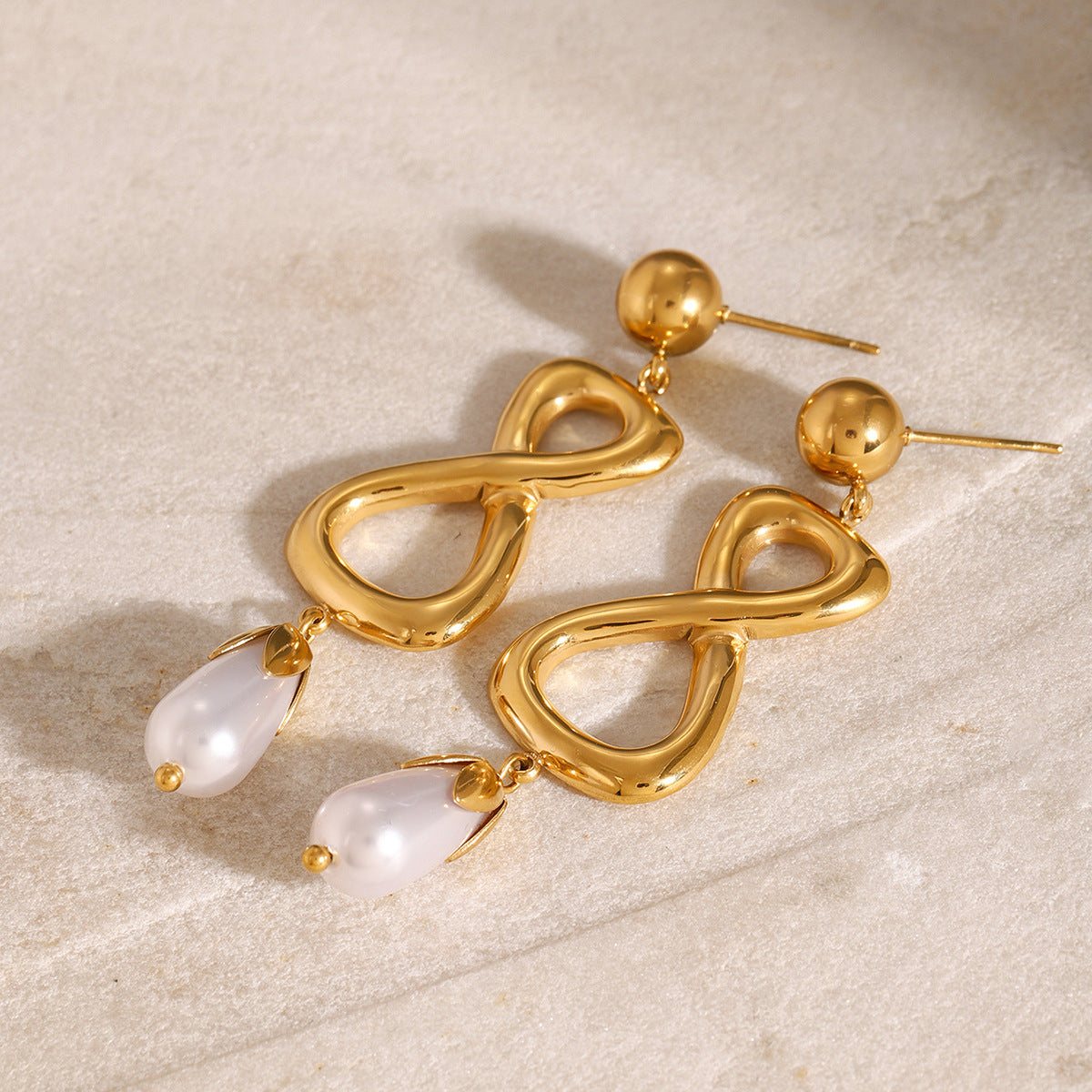 Pearl Drop Earrings