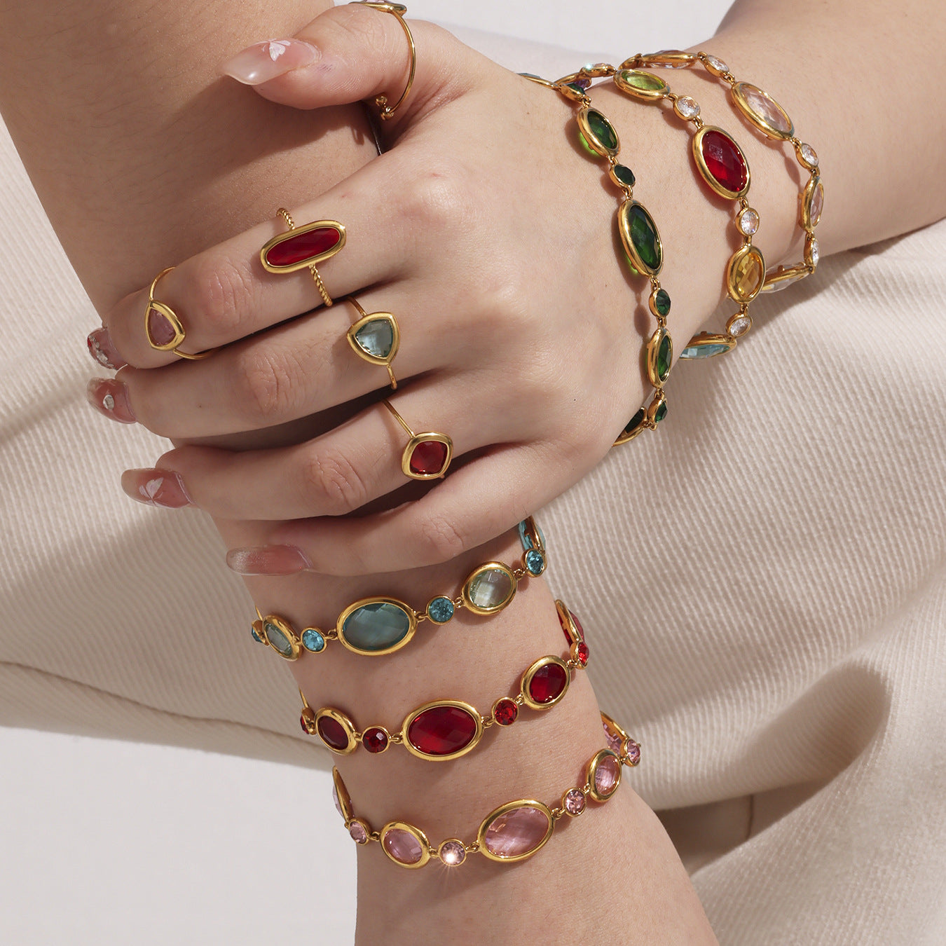 Oval Faceted Glass Bracelet