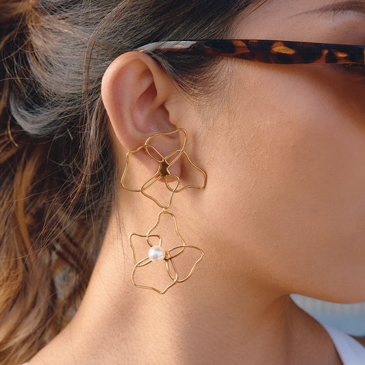 Line Cutout Flower Pendant Earrings