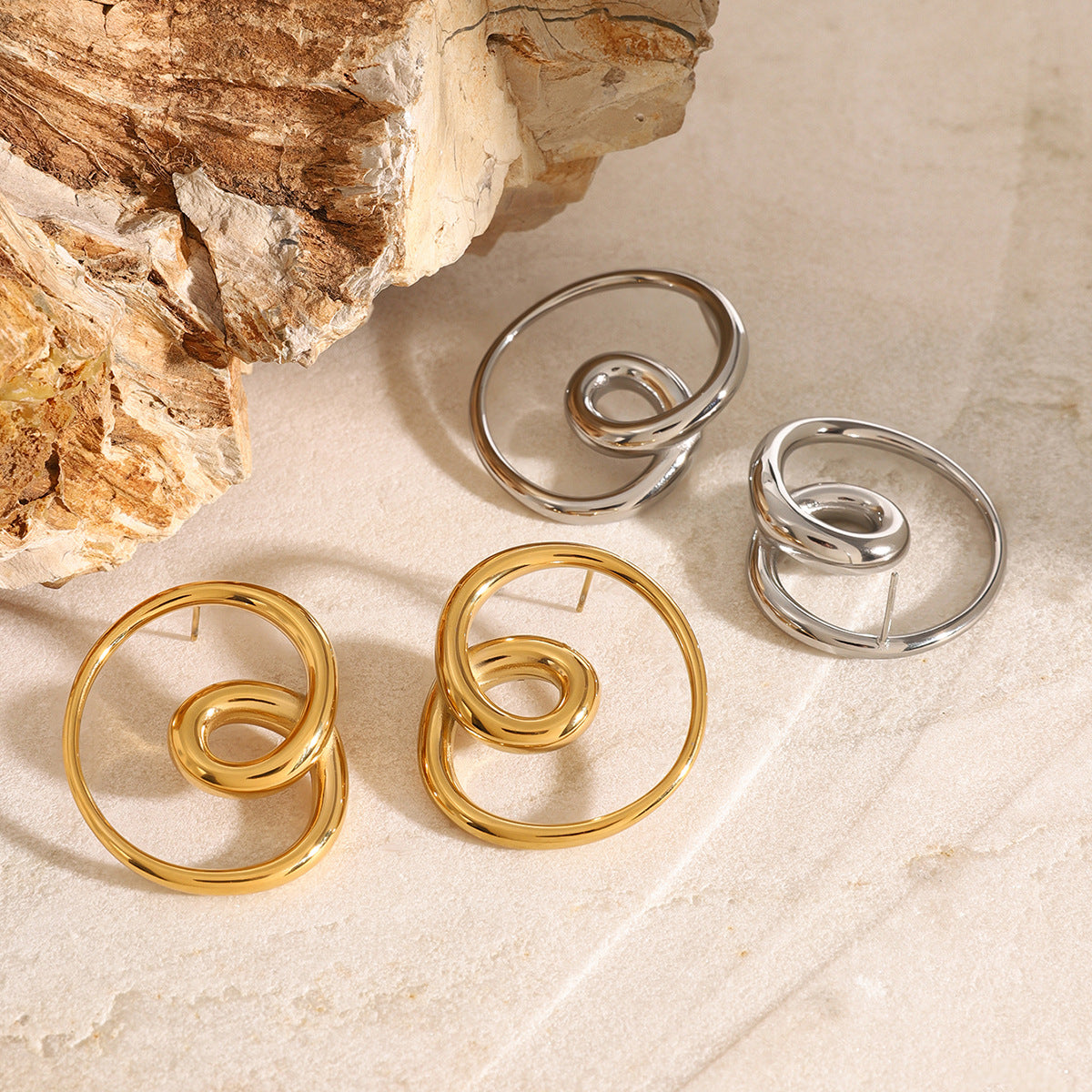 Spinning Hollow Stud Earrings