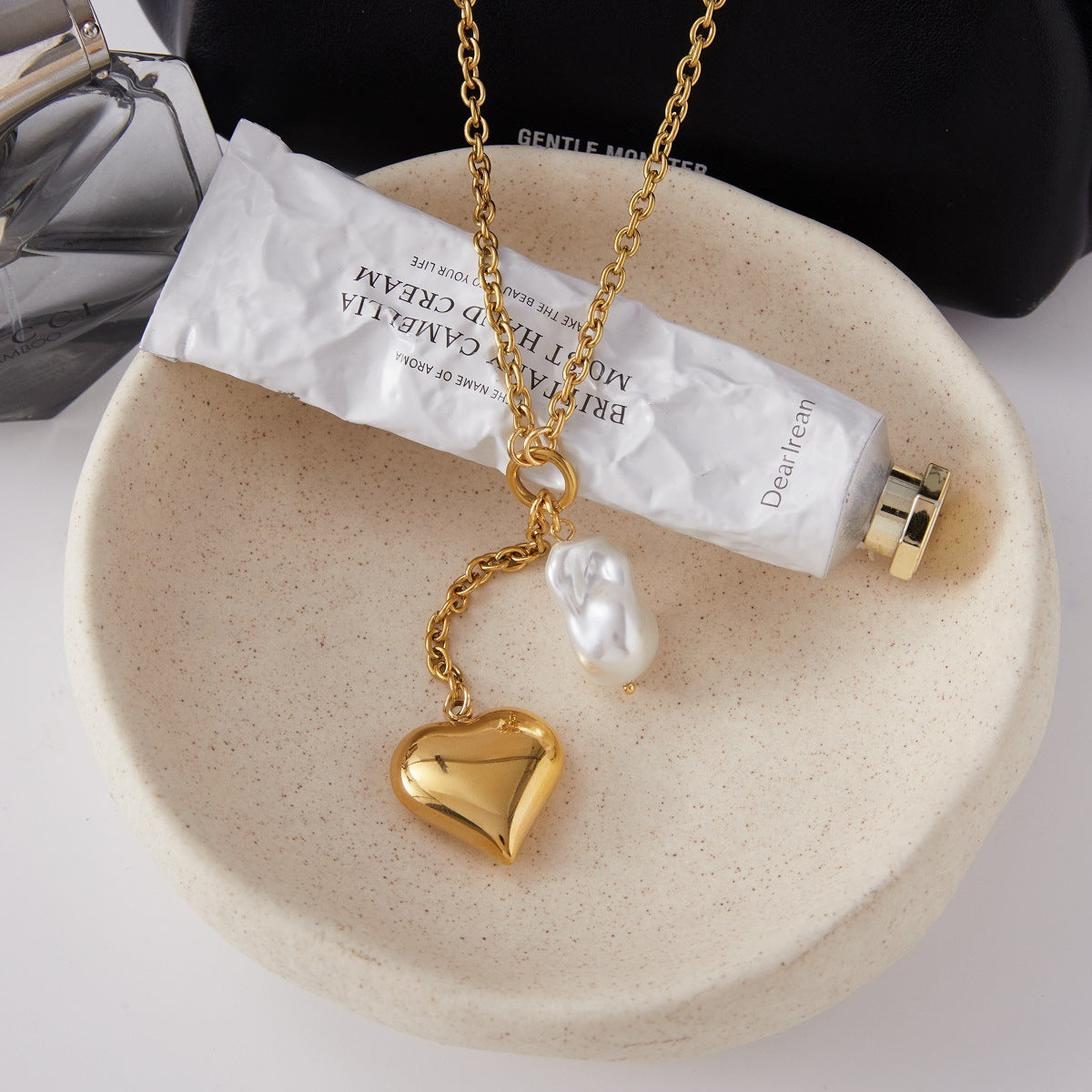Faux Pearl Y-Shaped Long Necklace