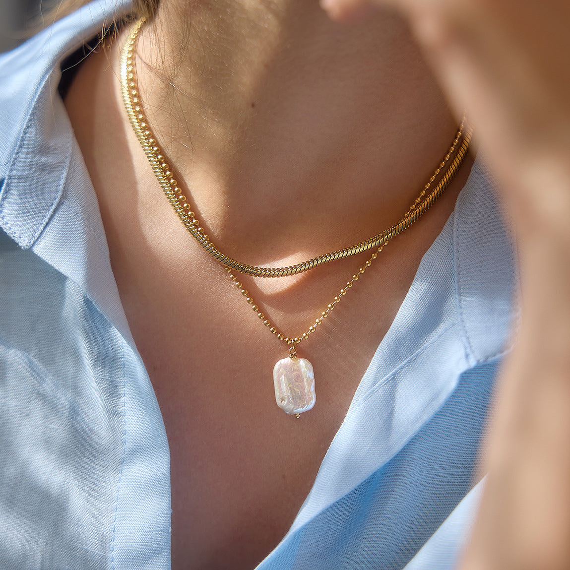 Minimalist Geometric Pearl Chain