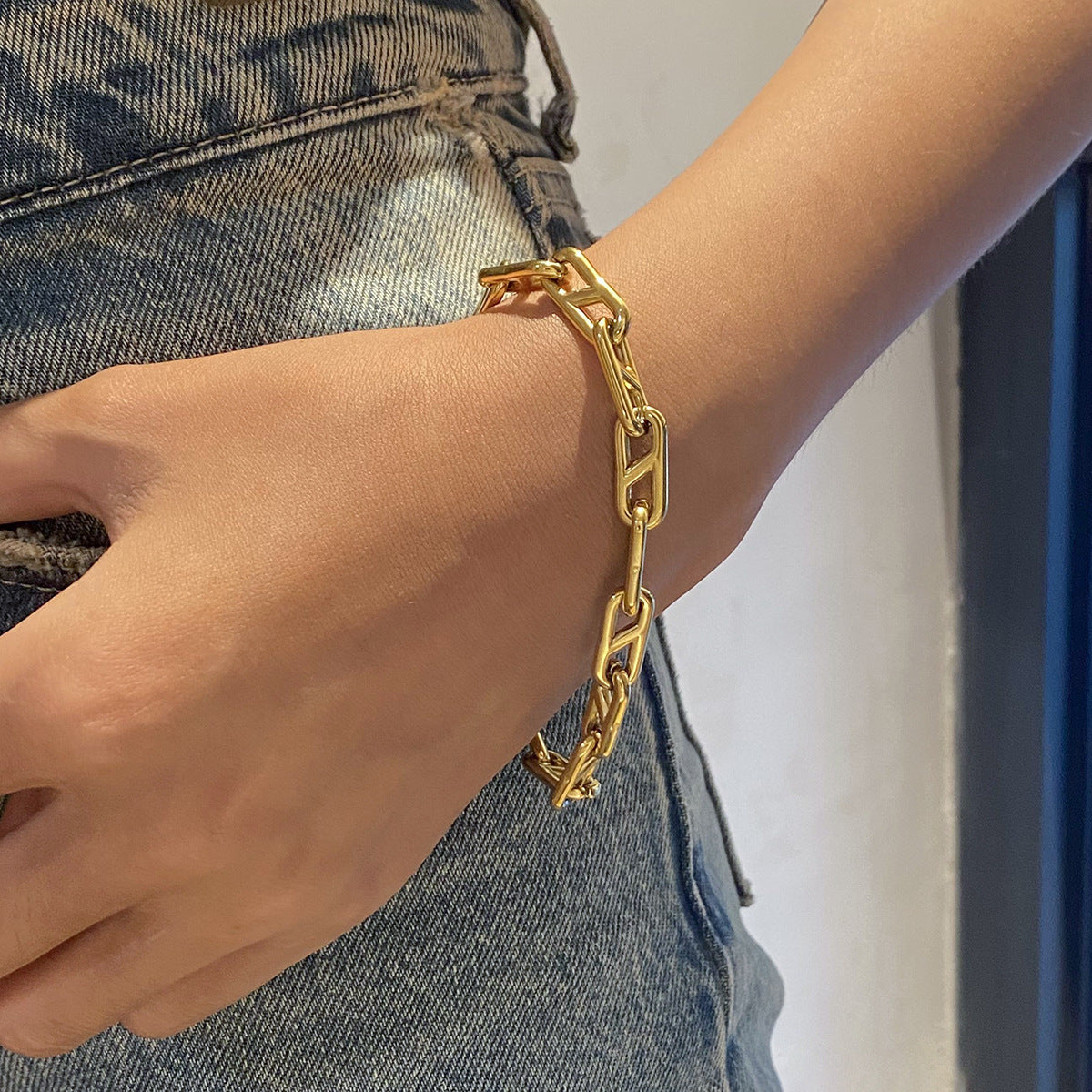 Stainless steel 18k gold-plated chain bracelet