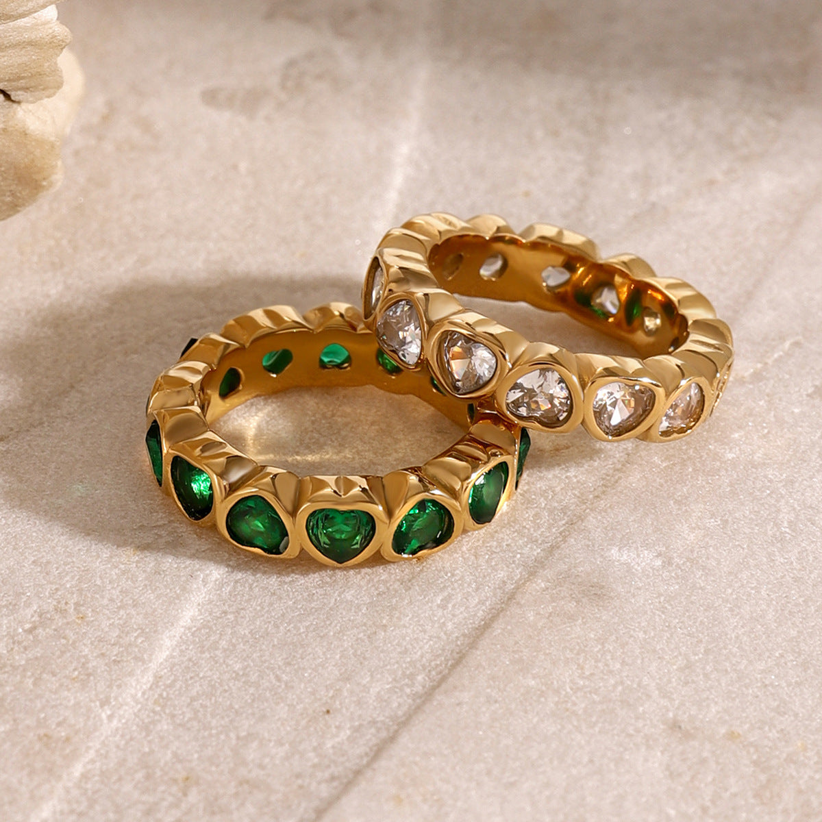 Stainless steel 18k gold-plated heart ring