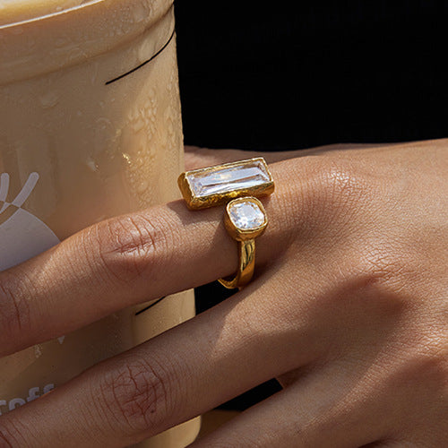 Minimalist Quadrilateral Ring