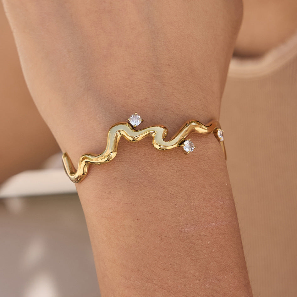 Minimalist Floating Crystal Bangle