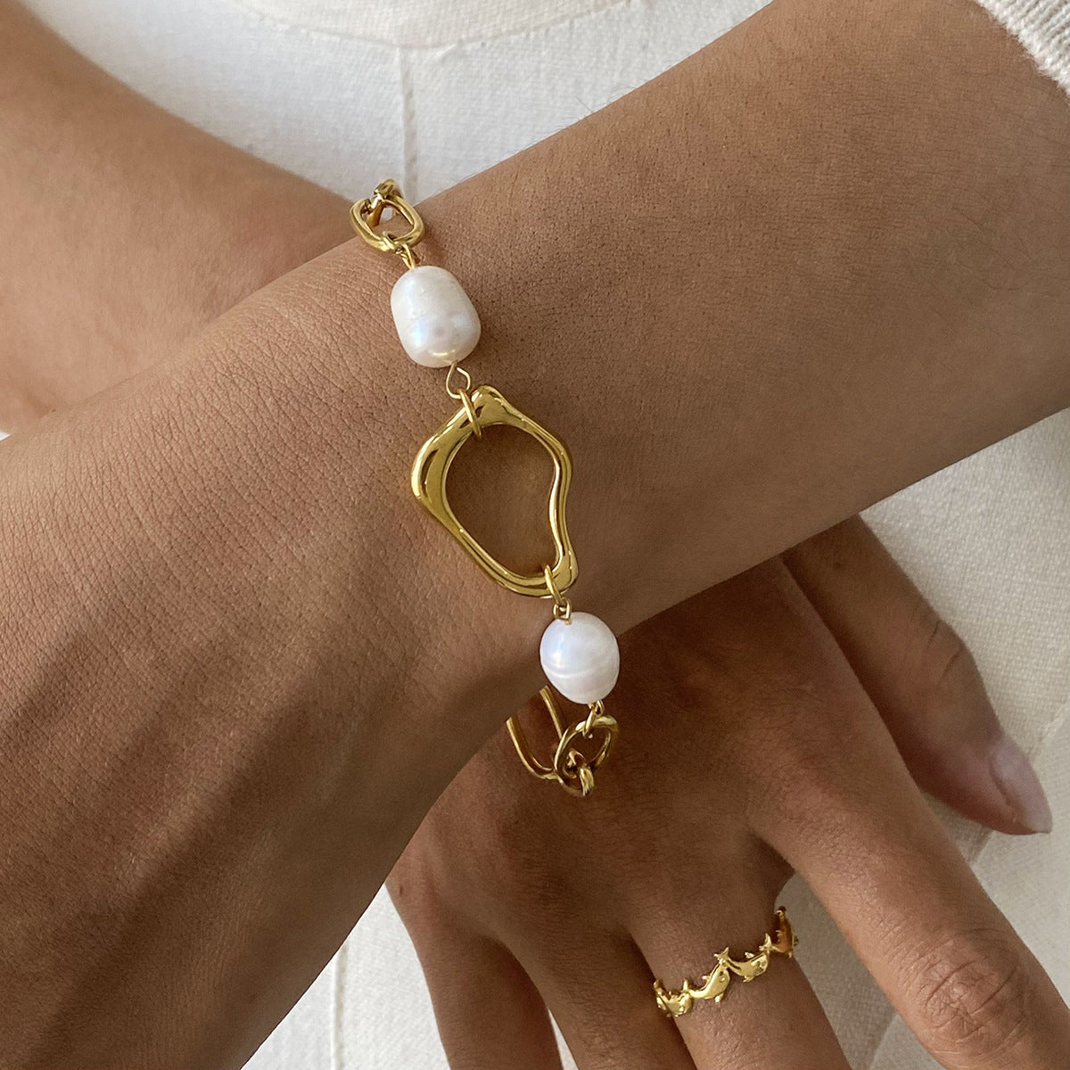 Stainless steel 18k gold-plated pearl jewelry set