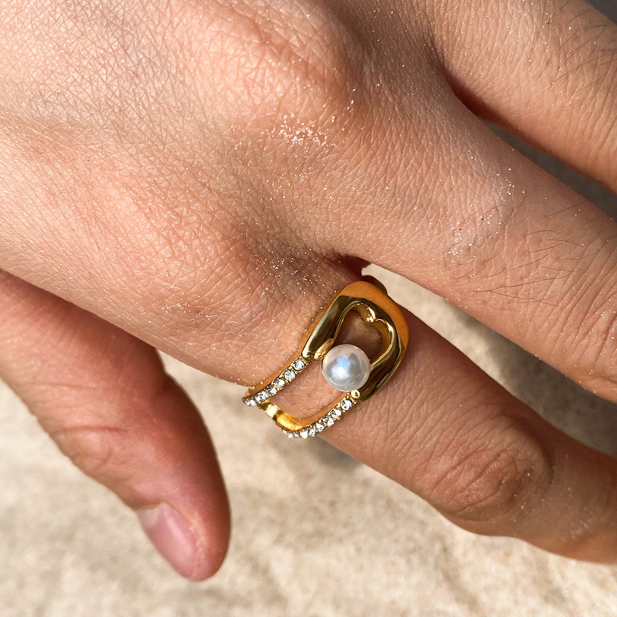 Stainless steel 18k gold-plated pin ring