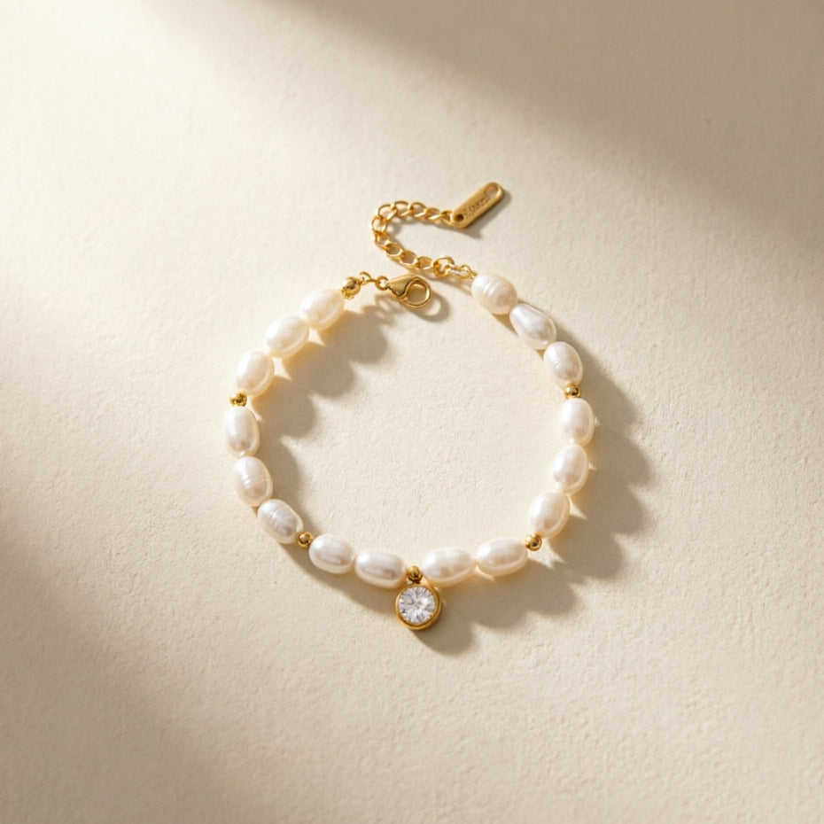 Minimalist Classic Pearl Chain