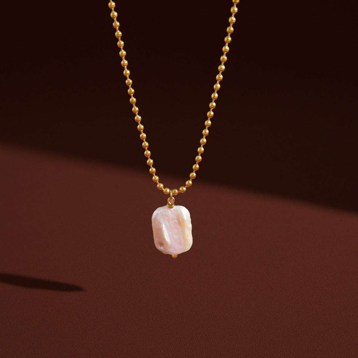 Minimalist Geometric Pearl Chain