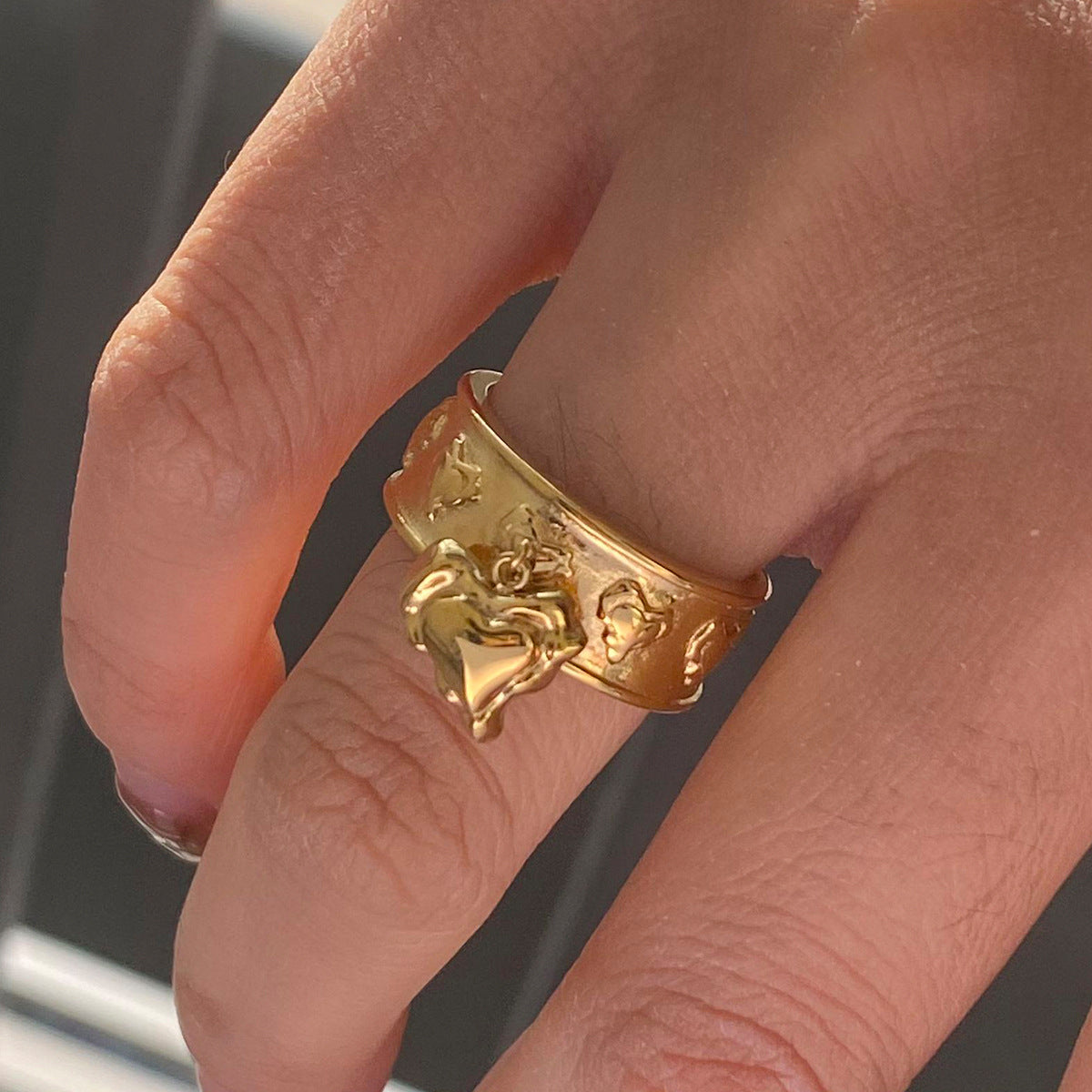 Stainless steel 18k gold-plated heart ring