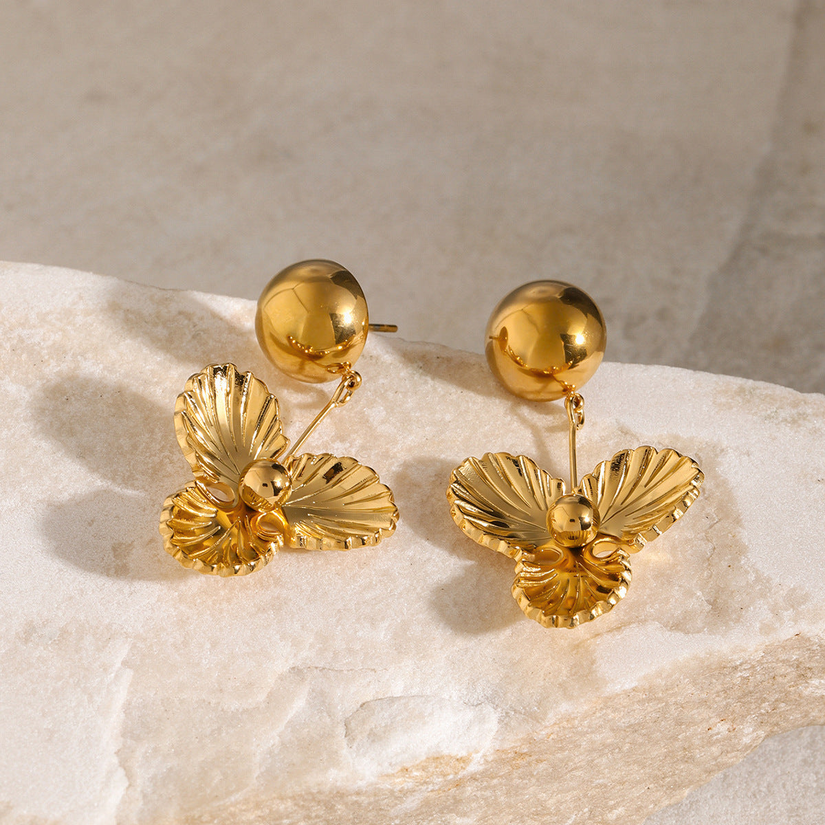 Stainless steel 18k gold-plated flower earrings