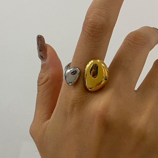 Two-tone stainless steel teardrop ring