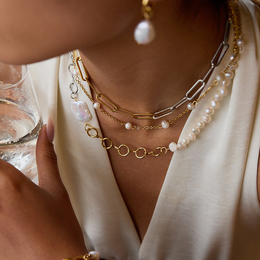 Natural freshwater pearl necklace