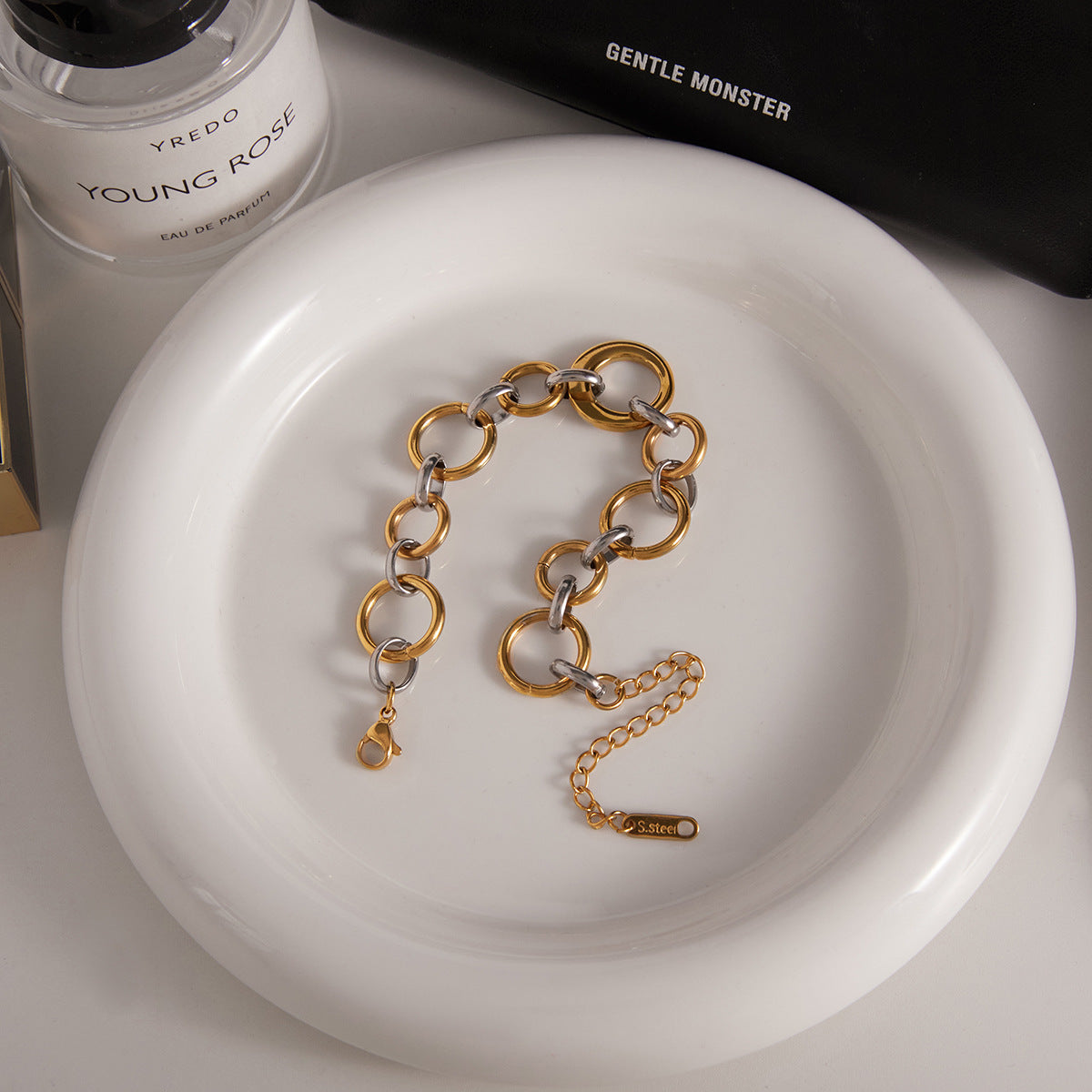 Two-tone stainless steel round bracelet