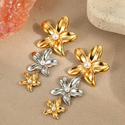 Two-tone floral pendant jewelry set