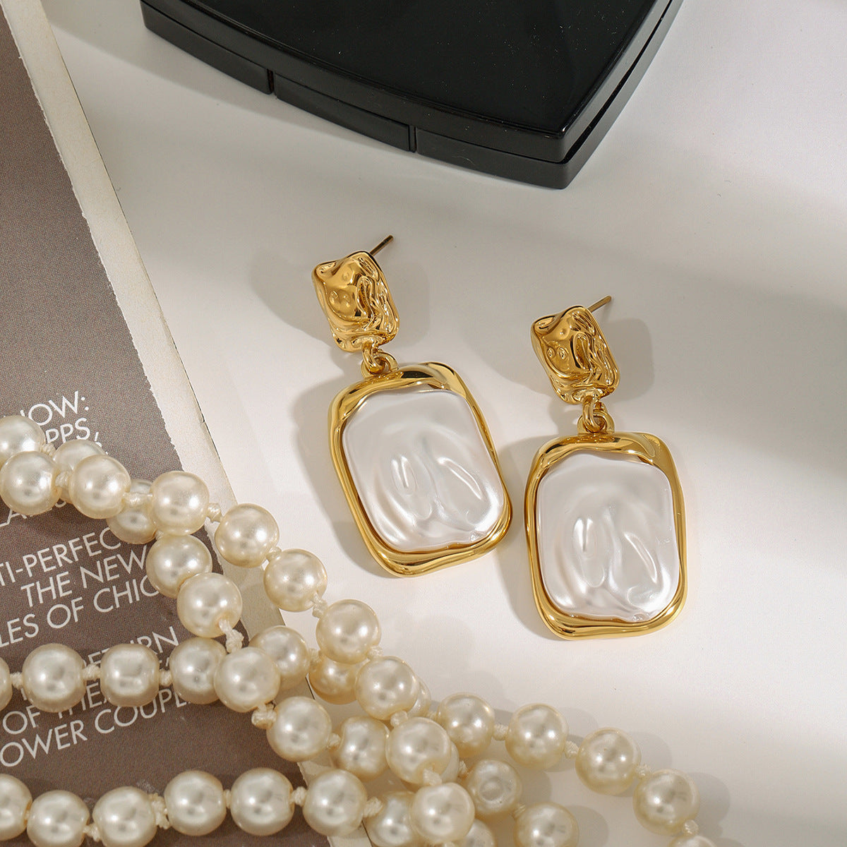 Stainless steel 18k gold-plated pearl earrings