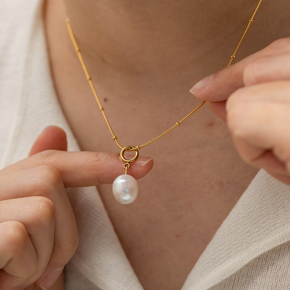 Stainless steel 18k gold-plated pearl pendant necklace