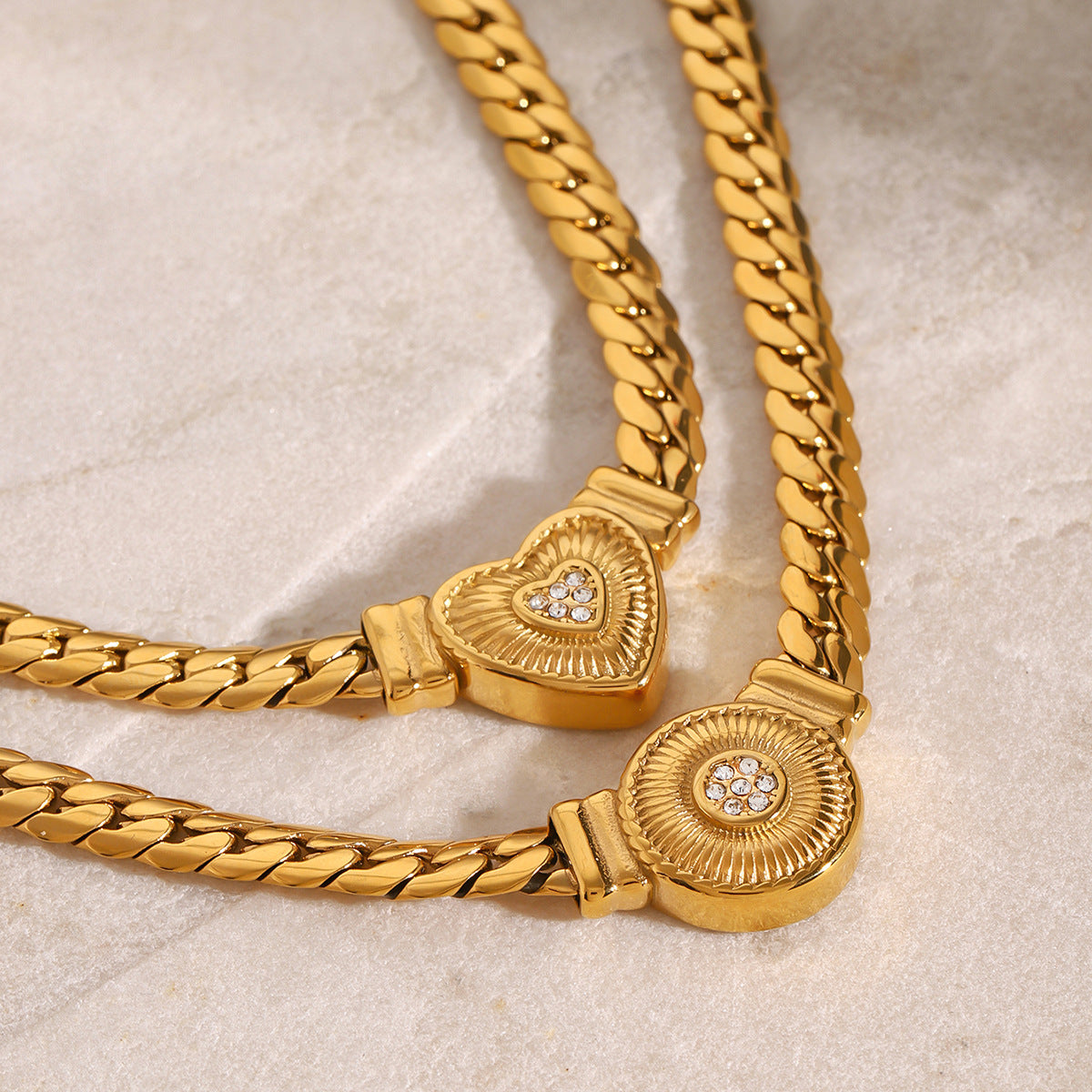 Stainless steel 18k gold-plated collarbone necklace